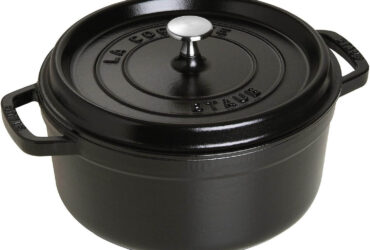 Staub round cocotte dutch oven