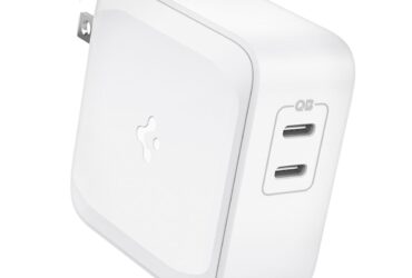 Spigen ArcStation Pro 70W Gan II dual charger